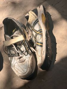 Asics Gel Cricket Spike Shoes - Size 11