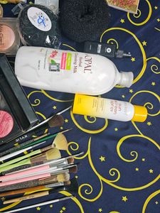 FLASH SALE! 31 Pieces Makeup Artist Beginner Kit.