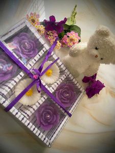 Floral Candle Set