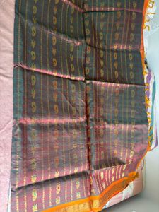 Elegant dual shade Silk Saree