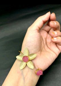Floral Bangle