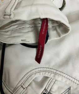 Mens Levis jeans(CLEARING MY STOCK ASAP)