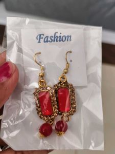 PACK OF 2 EARINGS ALL NEW AT SALE