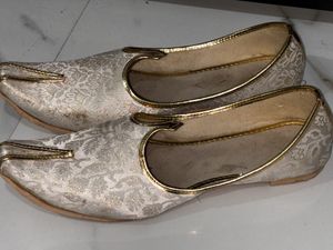 Men’s Ethnic Traditional Juttis And Mojaris