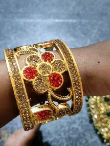 Golden Flower Bangle
