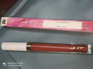 liquid lipstick.. very nice coffee shade.. iam giving it as It looks so nude on my skin tone.. used one time