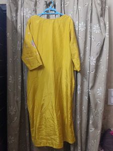 So Elegant Gold Embroidered Kurti
