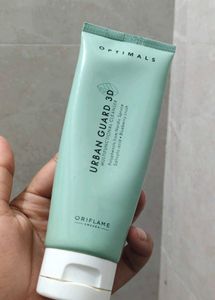 Oriflame Urban Guard 3D Cleanser