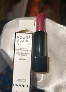 Chanel Rouge Allure Velvet Lipstick 06