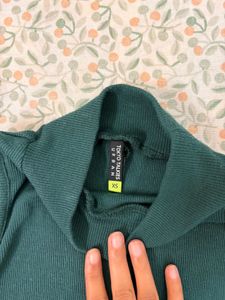 Green Sleeveless Top
