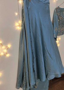 Choli With Stylish Skirt