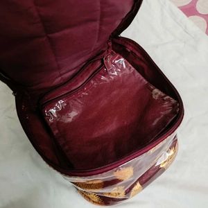 Jewellery Organiser And Ten Pouches Wit Zip