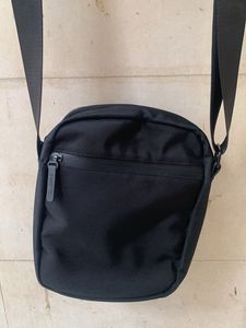 Destinio Sling Bag