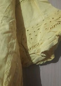 Yellow Cutout Detail Top🌛