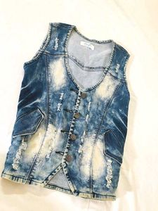 Women&#39;s Denim Jacket