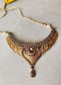 Beautiful Necklace With Earrings And Mangtika,...