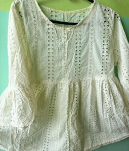 Casual white trendy top for u..🌸🌸