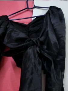 A Deep Black Top For Your Candle Light Dinner