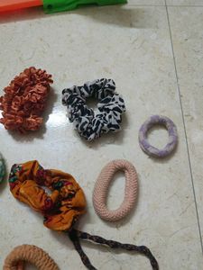 14 Hair Ties