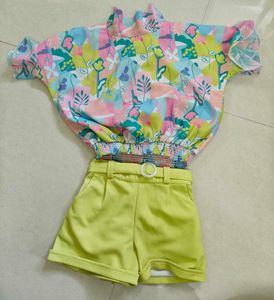 Cute Floral Top & Shorts Set