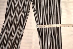 PATTERNED FLARE PANTS