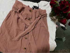 HnM Skirt With Belt