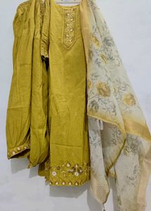 Elegant Mustard Salwar Kameez