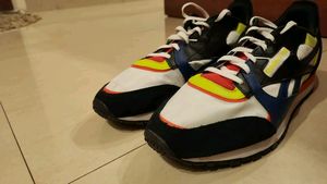 NEW REEBOK SHOES- MEN !!
