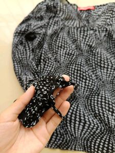 Black Stylish Cold Shoulder Top