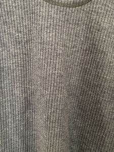 grey t shirt