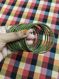 Elegant Green Thread Bangles 🌿✨