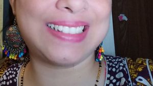 Peachy Pink Lipstick