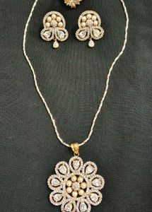 Ad jewellery set