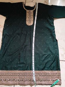 Elegant Green &amp; Gold Embellished Kurti
