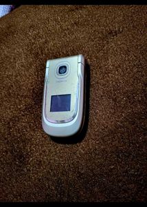 Nokia 2760 Flip