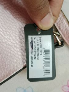 GUESS Bubblegum/Pink Sling Bag