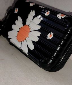 Daisy Crossbody Bag
