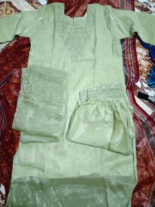 ORGANZA KURTHI.