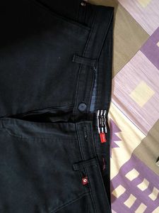 Men&#39;s Black Chinos