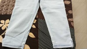 Capri For 8 To 10 Year Girl