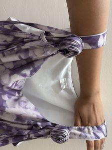 Classic Tank Top With Flowers On Shoulders