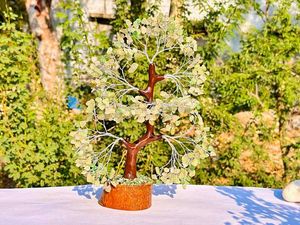 Natural Green Aventurine Gemstone Chips Tree