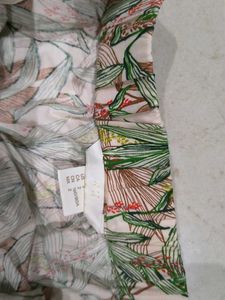H &amp; M Floral Off-Shoulder Dress Brand New