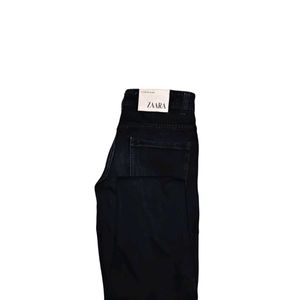 🇫🇷 Zara Dark Black Jeans