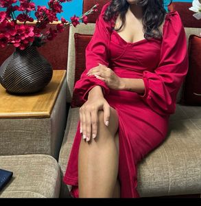 Urbanic Elegant Red Midi Dress - XS