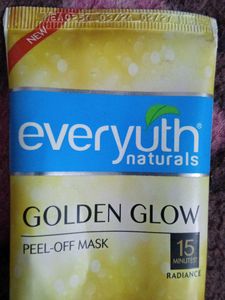 Everyuth Naturals Face Mask.