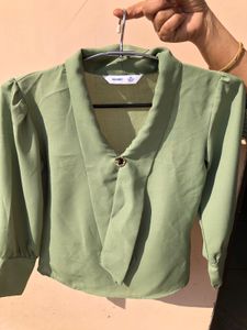 Top For Girls Semi New Untouched Colour Sea Green