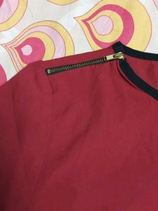 Casual Mauve Tshirt With FakeZipper Near shoulder