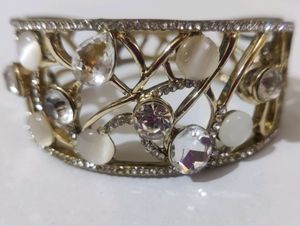 #Beautiful Bracelet In Good Condition ..Not A Single Stone Was Left