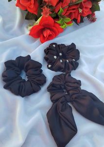 Black Scrunchie